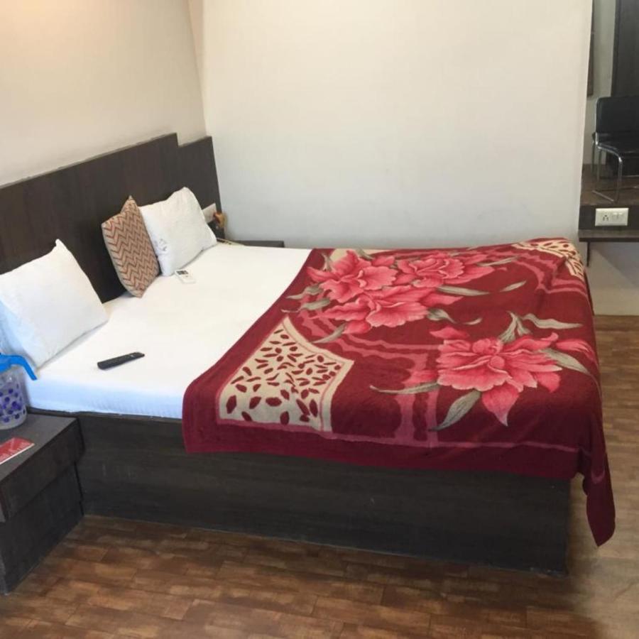 Hotel Long Stay Ahmedabad Exterior photo
